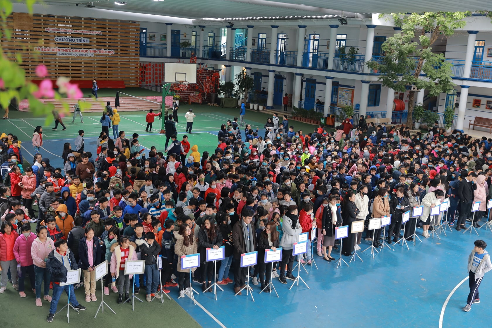 Hàng ngàn học sinh tham dự Chương trình Rà soát dành cho Học sinh Tiểu học