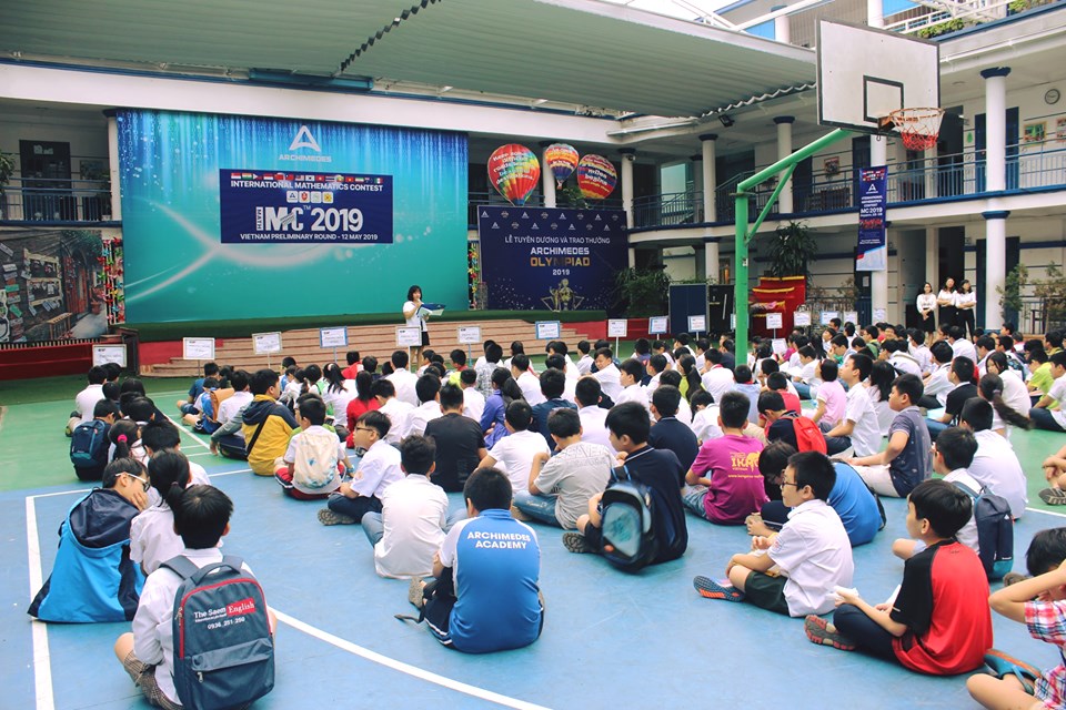 Gần 1 nghìn thí sinh tham dự Vòng tuyển chọn IMC tại Việt Nam