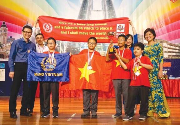 Học sinh Việt Nam đạt 2 giải Đồng đội và 17 giải Cá nhân tại kì thi Toán quốc tế MIMO Malaysia 2016